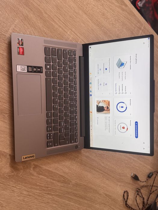 Lenovo IdeaPad Slim 3 jeszcze na GWARANCJI