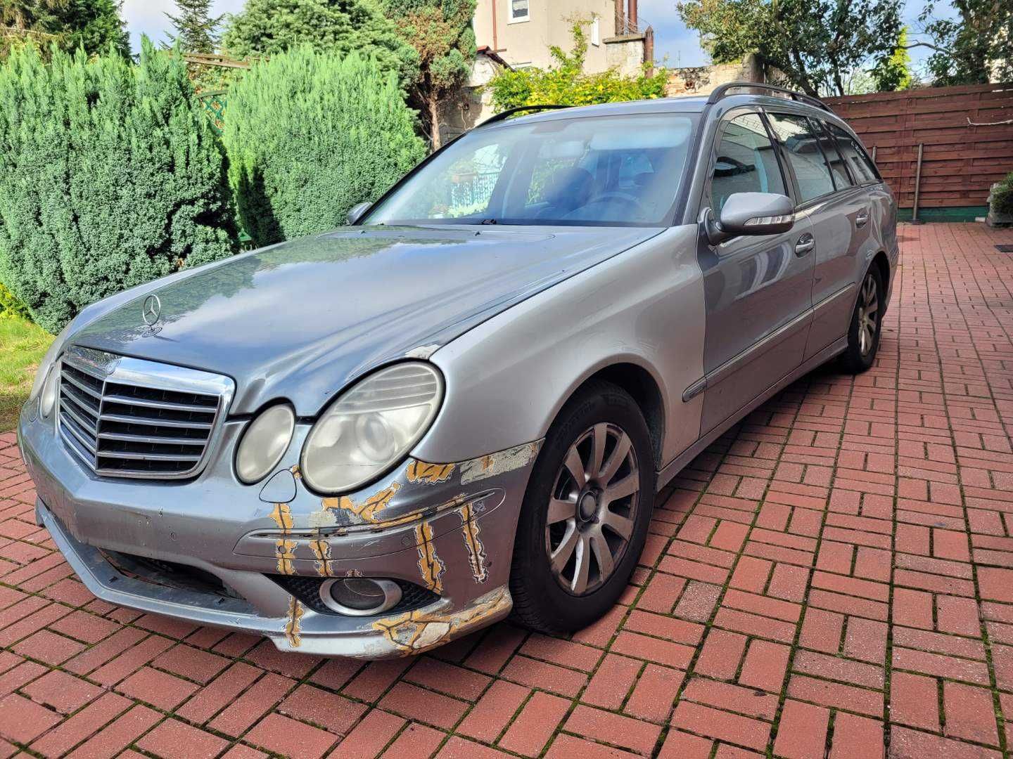 Syndyk sprzeda – Mercedes Benz E 211 320CDI (uszkodzony silnik)