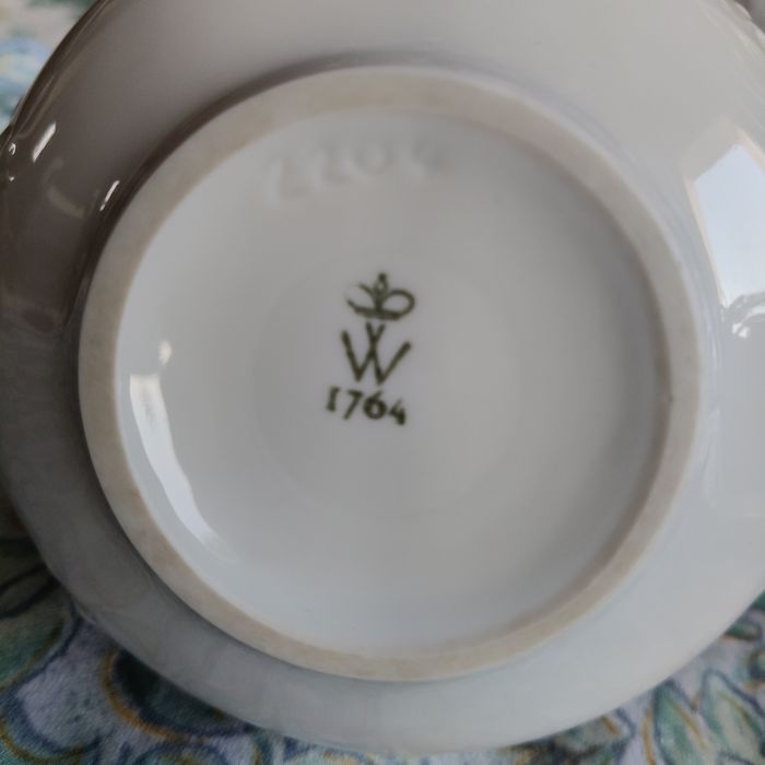 Wazon Wallendorf, różowe róże, stan idealny