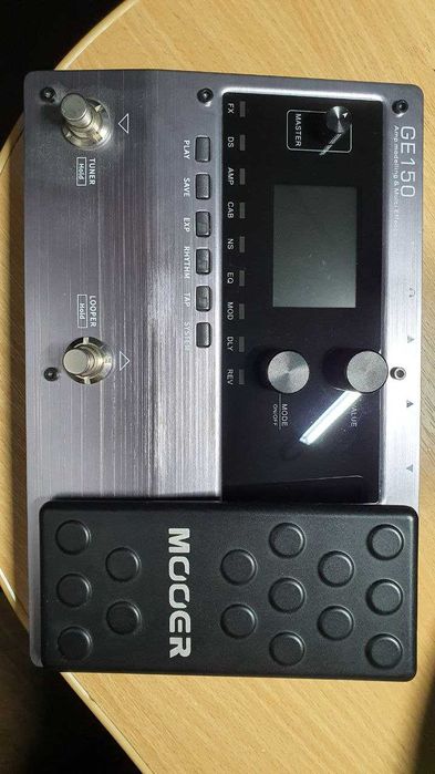 Гітарний процесор Mooer GE150