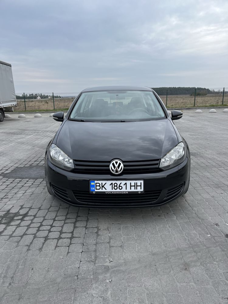 Volkswagen golf продаж