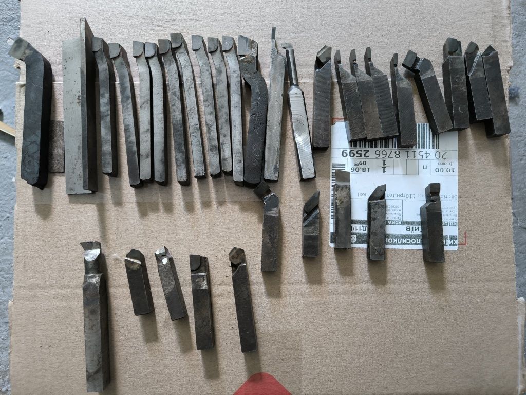 Резци для токарного станка ТВ-16, ТВ-4