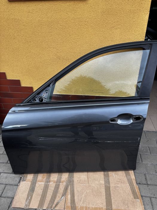 Drzwi przód lewy BMW F30/31 B39