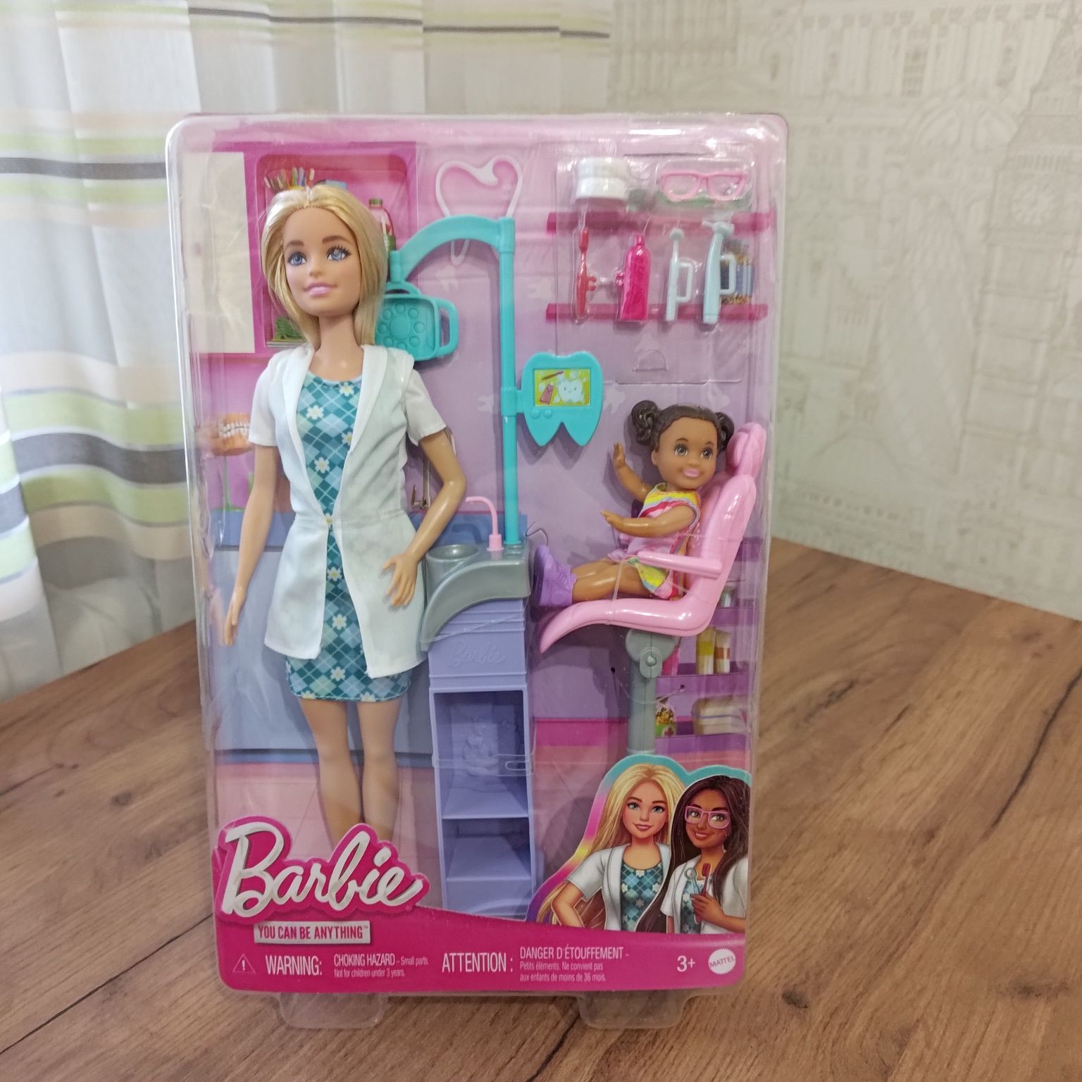 Лялька Barbie Careers Dentist Dol/дантист