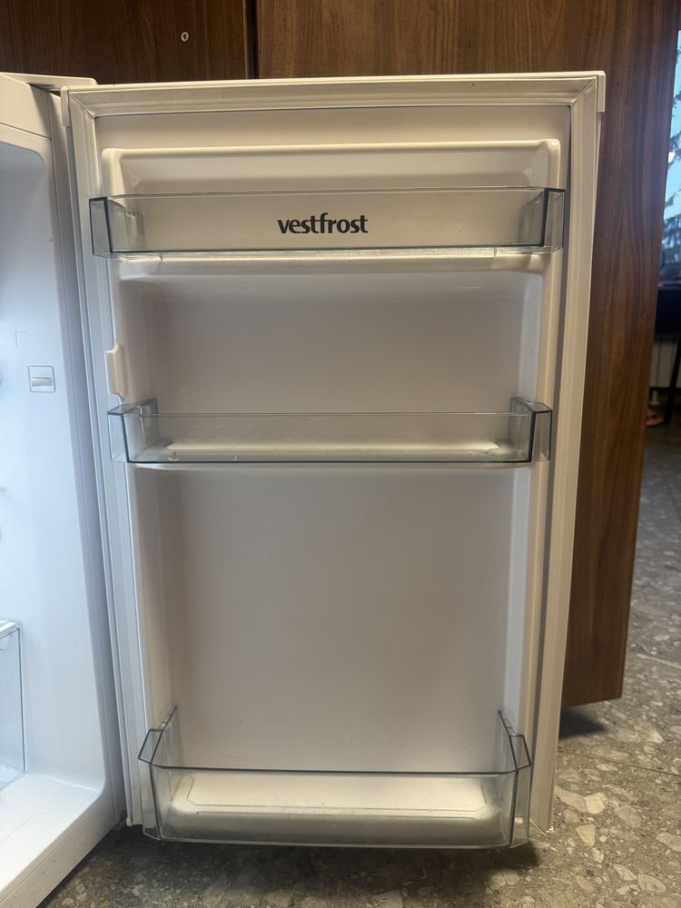 Холодильник Vestfrost VD 142 RW
