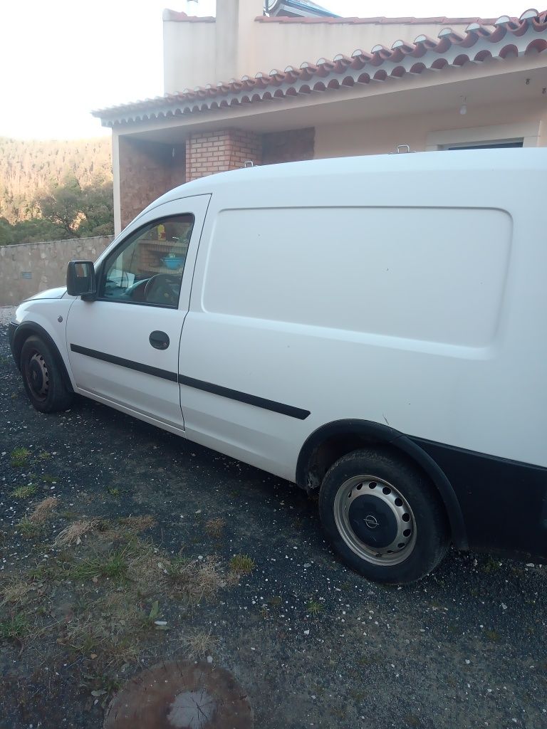 Opel combo 1.7...