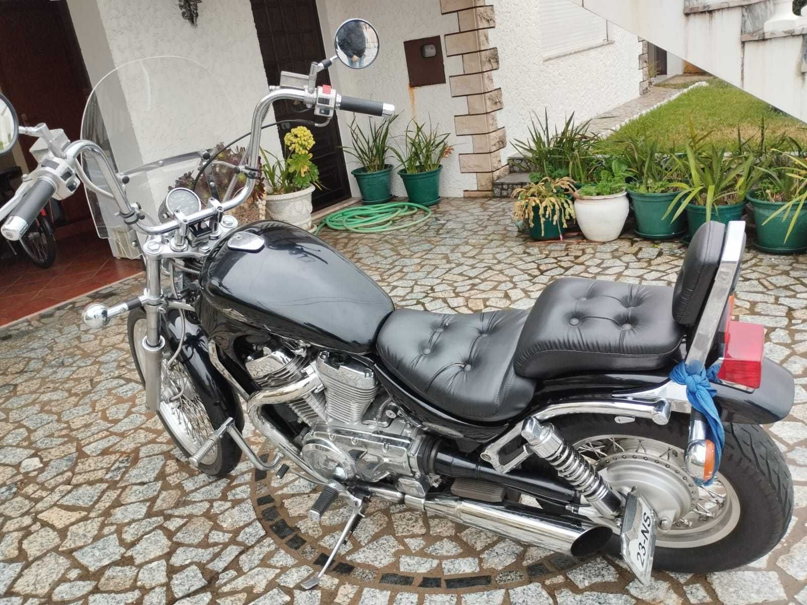 Suzuki Intruder VS 600 GL