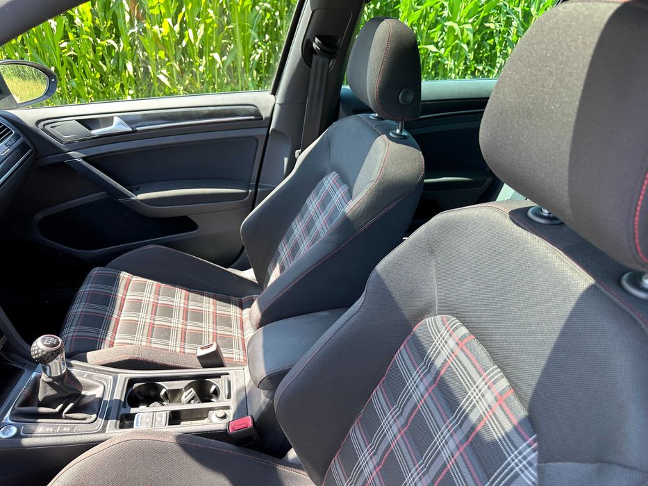 VW GOLF GTi C/TETO PARORAMICO