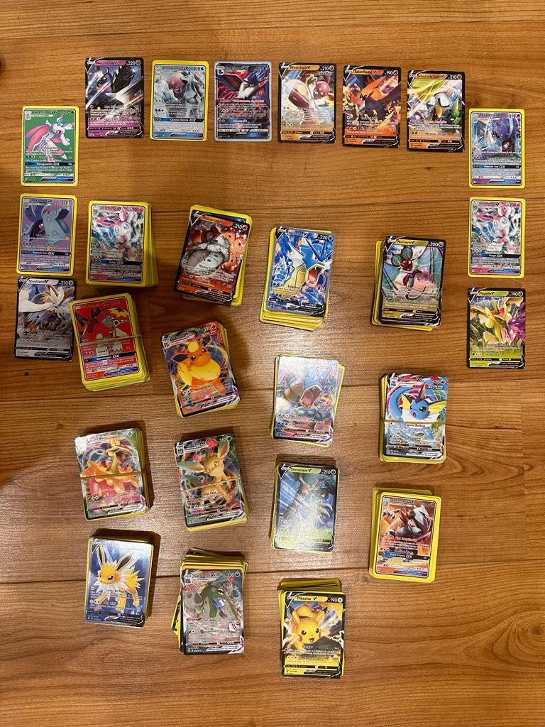 Cartas Pokemon (mais de 750 cartas)