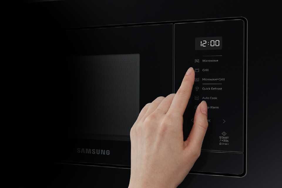 Мікрохвильовка з грилем Samsung MG23A7318CK Нові! Запечатані!