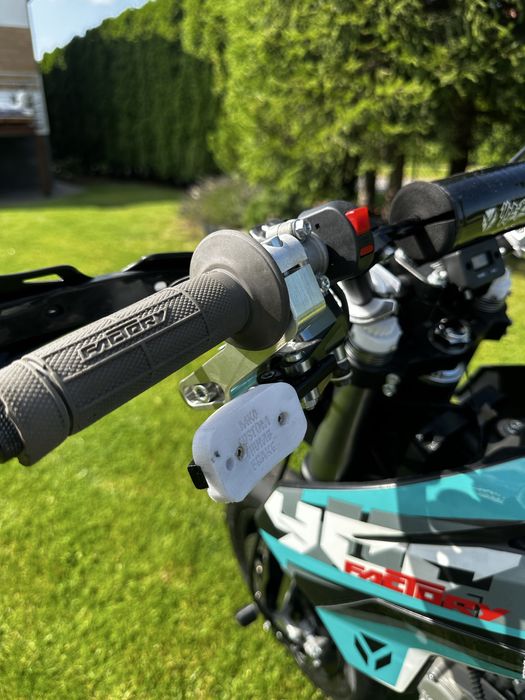 YCF SP2 SM 150 pitbike supermoto
