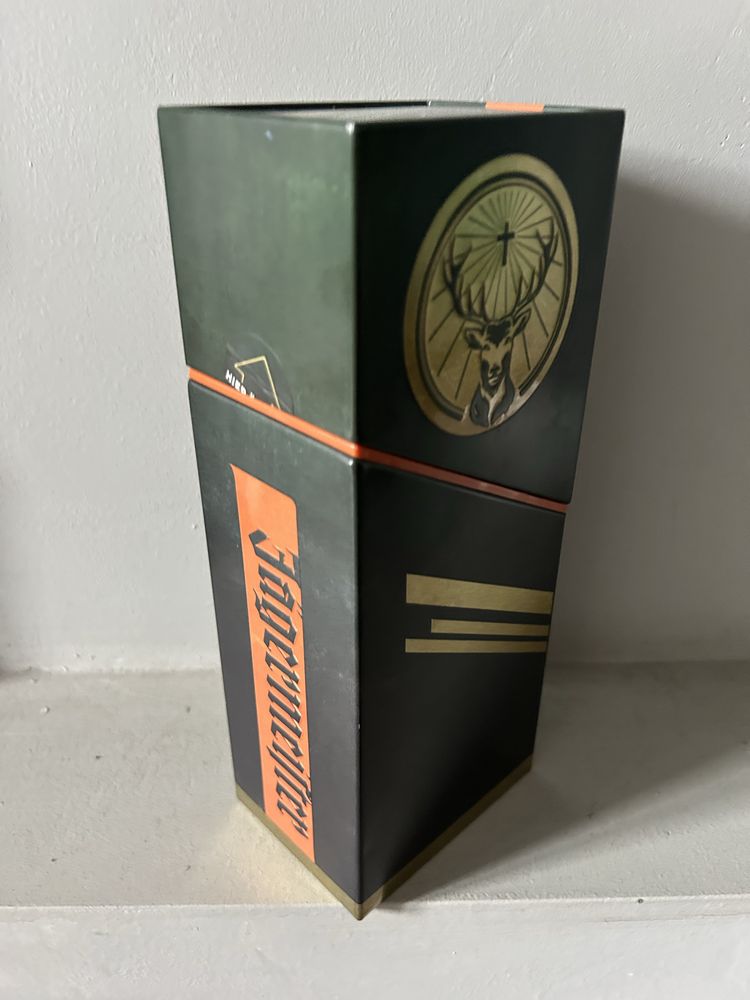 Metalowa puszka Jagermeister