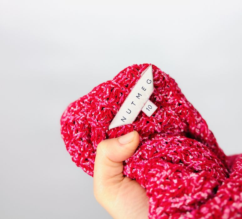 Różowy sweter z golfem o grubym splocie M 38 Nutmeg