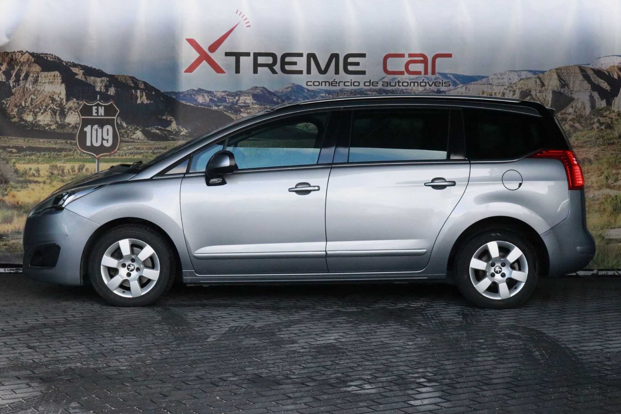 Peugeot 5008 1.6 BlueHDi Allure EAT6