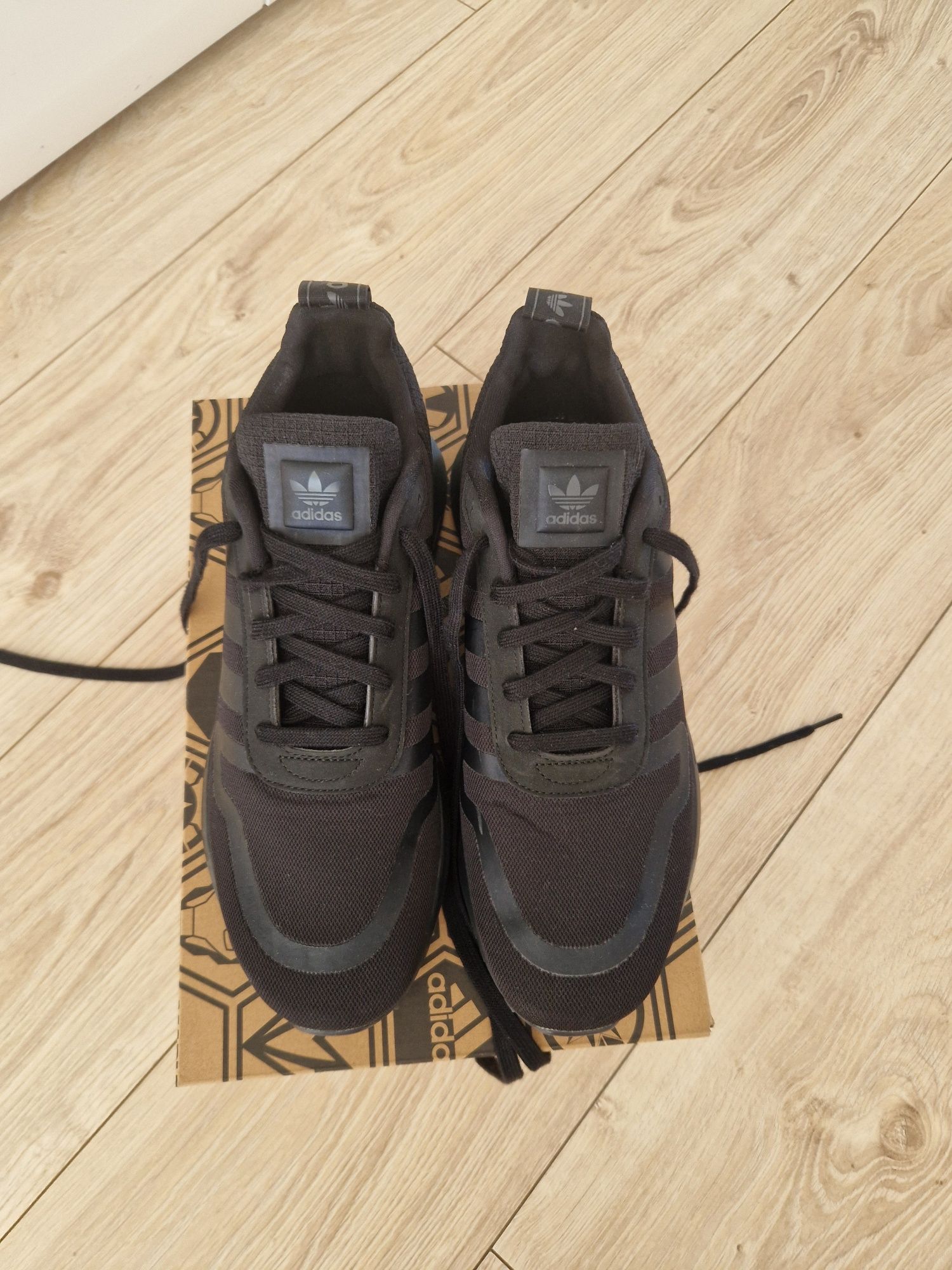 Czarne sneakersy Adidas r. 42 2/3