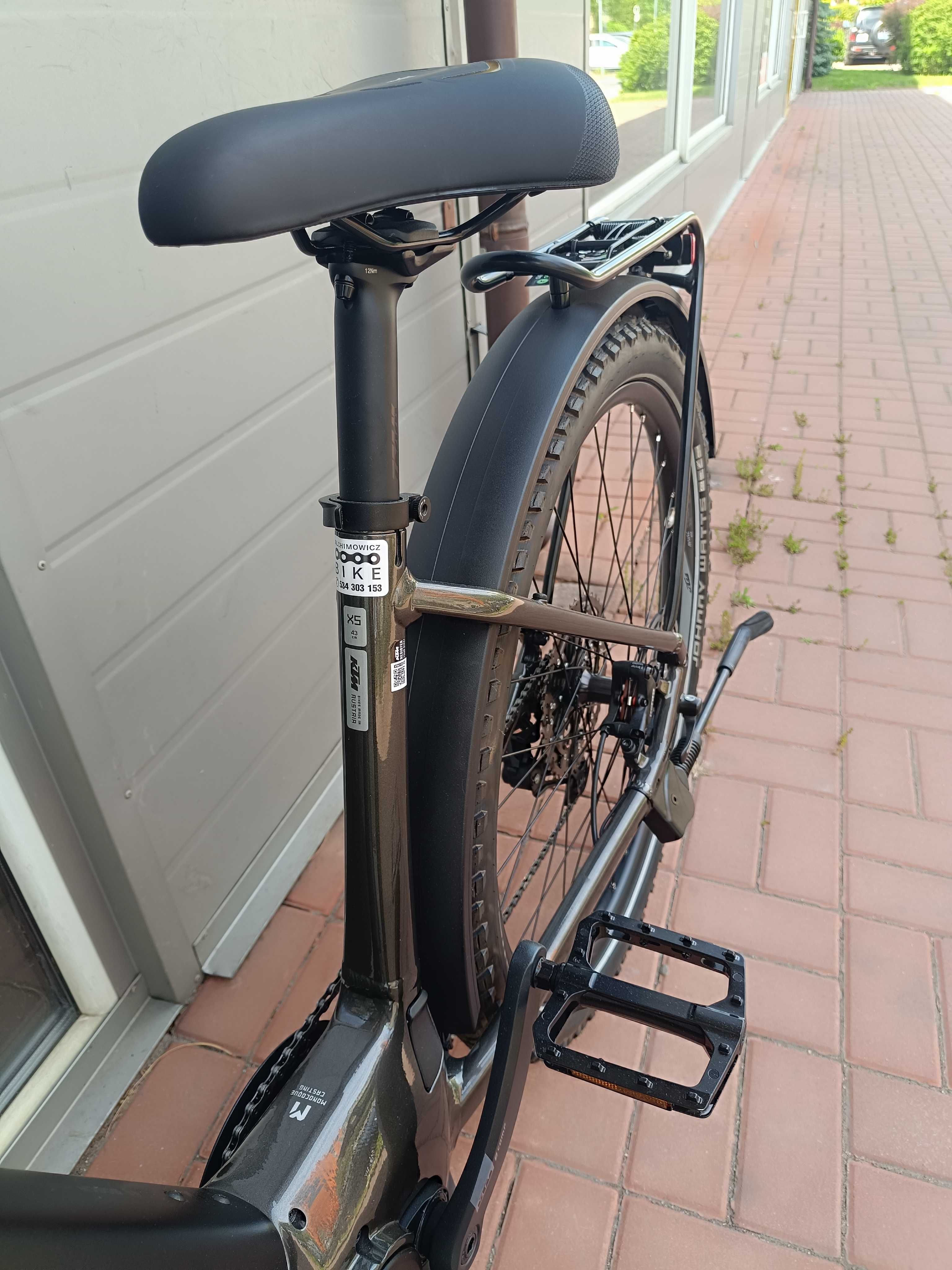Rower elektryczny KTM MACINA AERA 772 LFC rozmiar XS i M