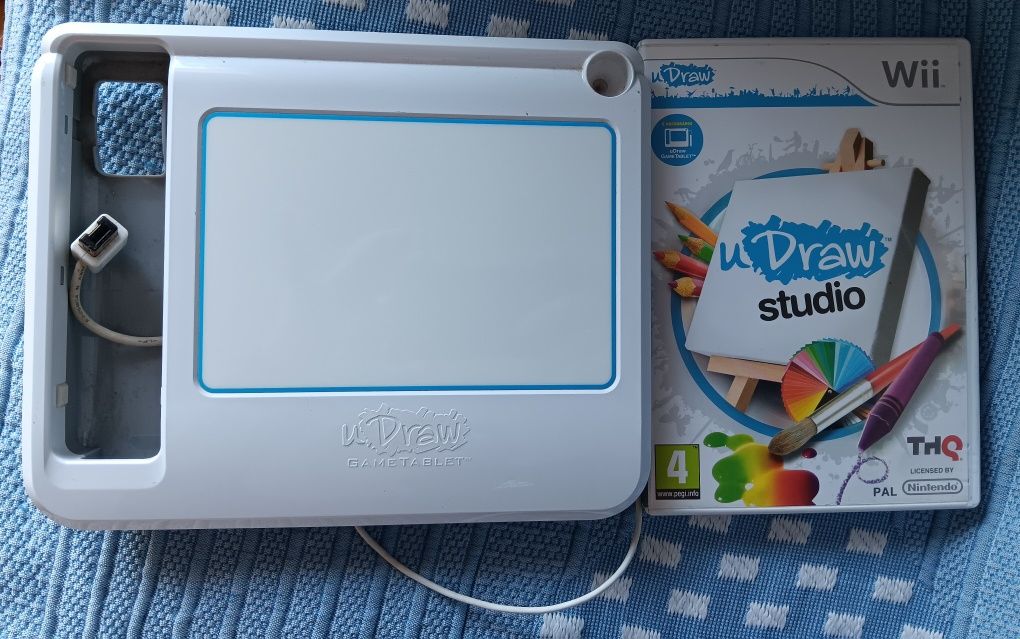 Tablete Udraw + Jogo Udraw Studio Nintendo Wii