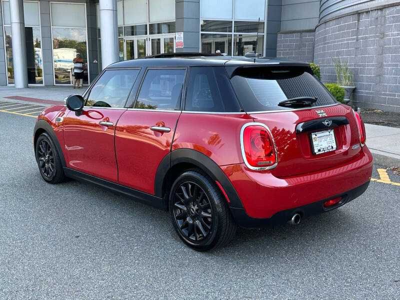2017 MINI Cooper 4 Door
