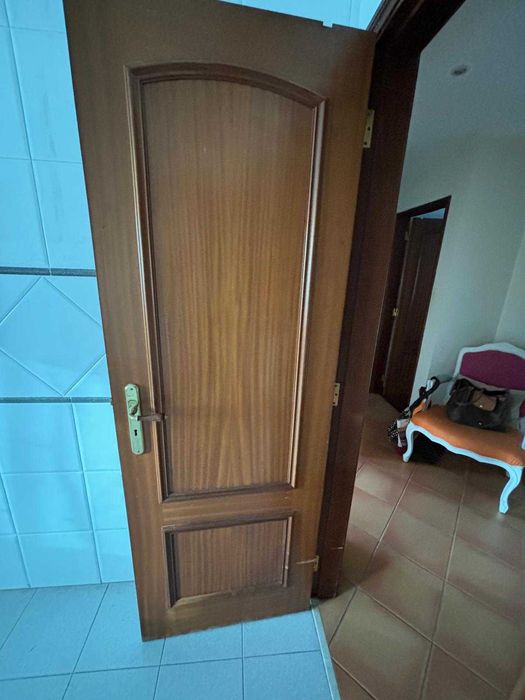 Portas interiores de madeira