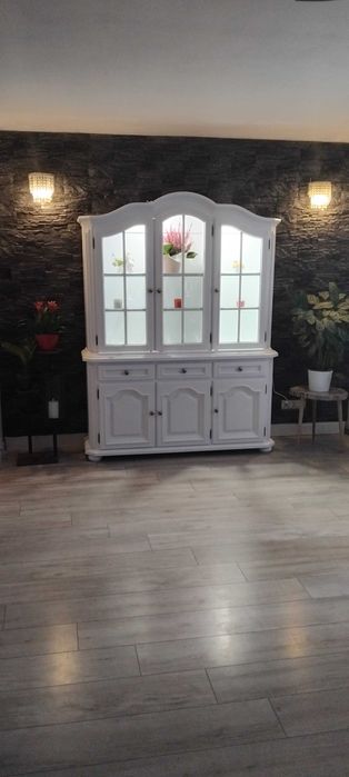 Kredens- witryna drewniany