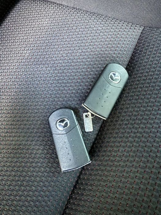 Mazda 3, 1.6 газ/бенз, АВТОМАТ, обслужена, в родной краске