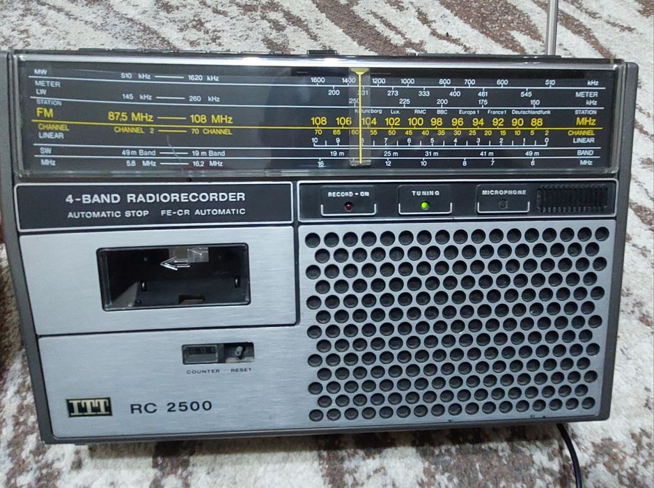 Radio ITT magnetofon RC 2500