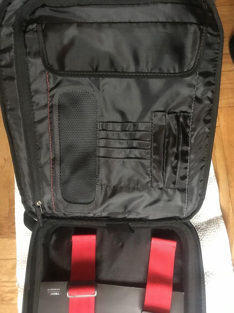 Рюкзак для ноутбука TECH/21 L.I.P.S новий
