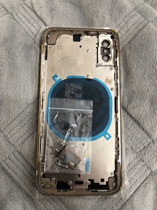 Продам корпуси на Айфон Х і на Айфон 13pro