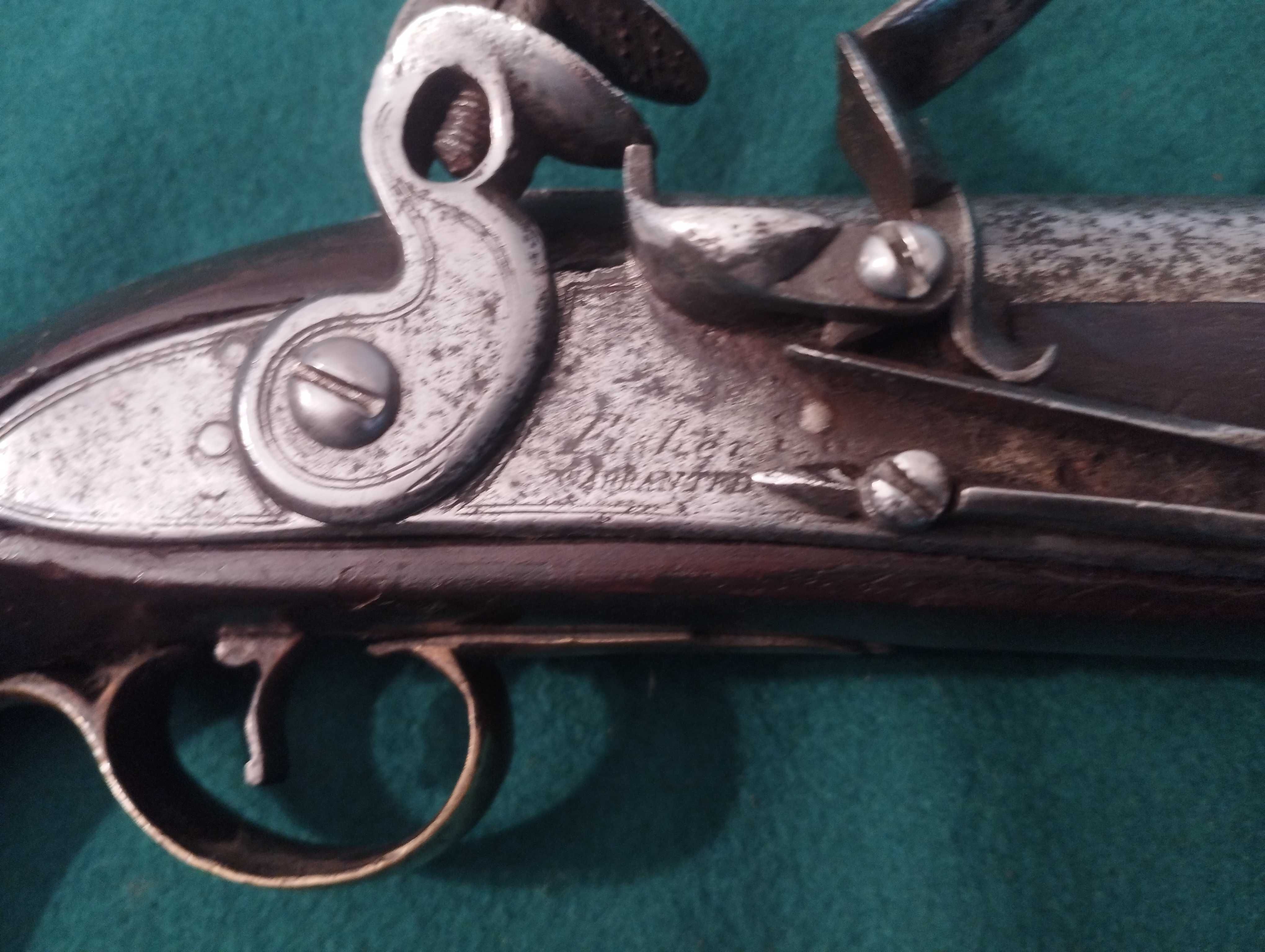 Pistola de pederneira britânica, modelo 1796, cerca de 1800.