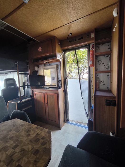 Autocaravana Mercedes MB 100