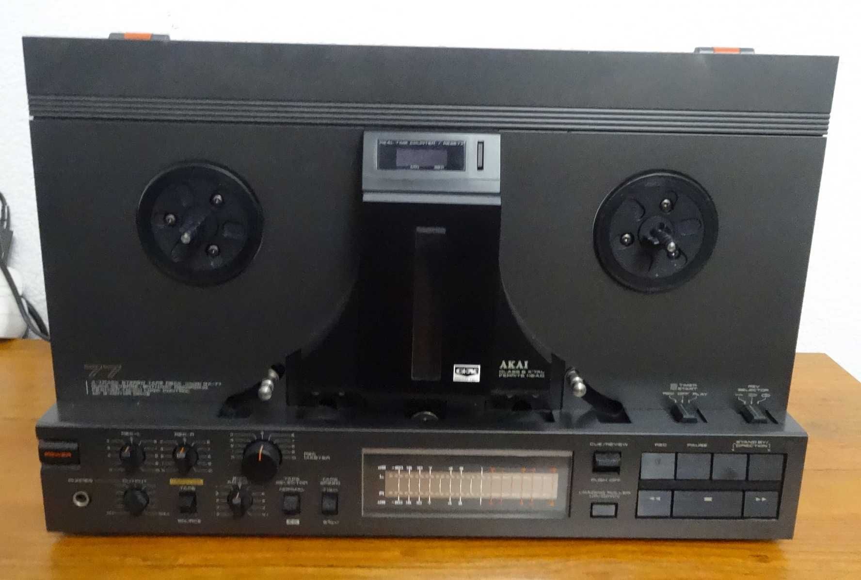 Продам катушечный магнитофон AKAI GX77