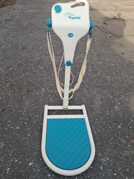 Вібро-масажер Варіо-Люкс із спеціальними насадками для масажу