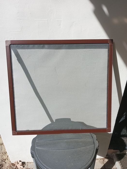 Moskitiera ramkowa aluminiowa brąz RAL 8017