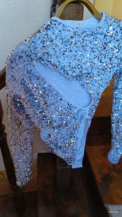 Біле боді з паєтками