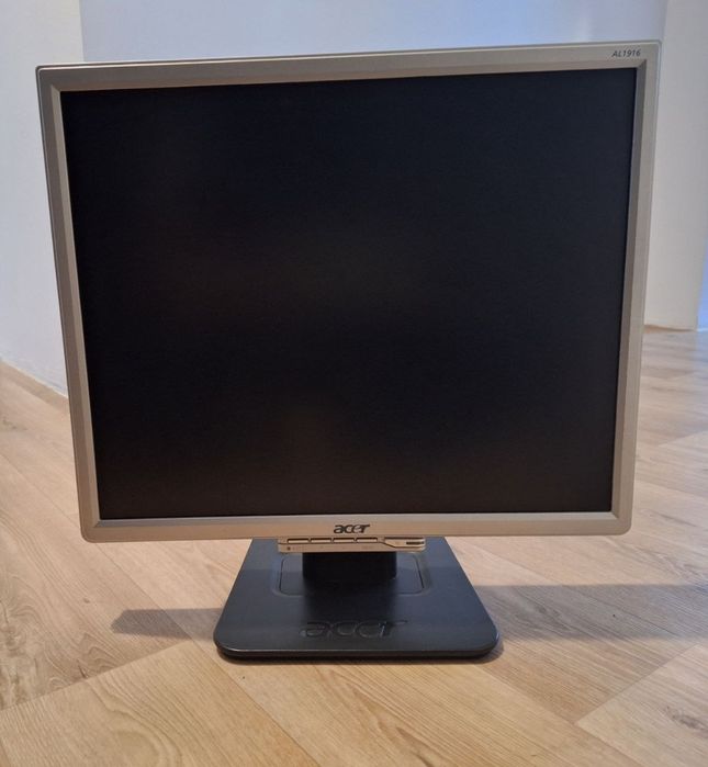 Робочий монітор Acer
