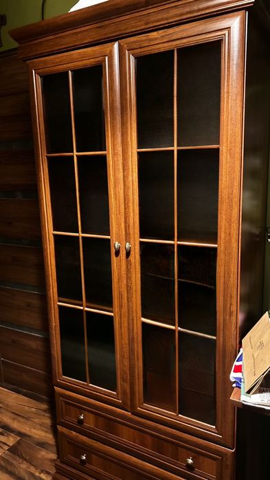 Komoda szafa witryna Kora