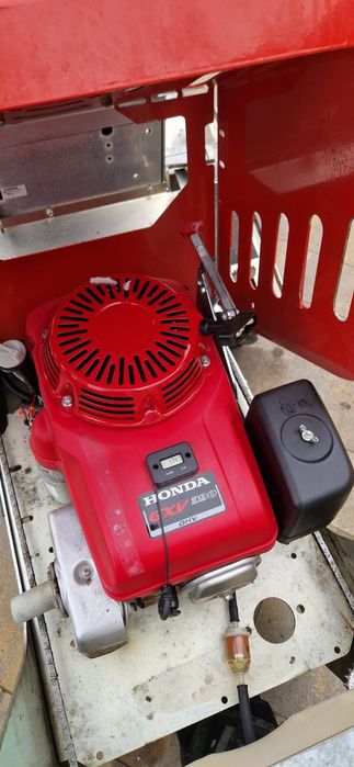 Westermann CM2 Pro podgarniacz paszy zgarniacz ruszt obornika Honda gx