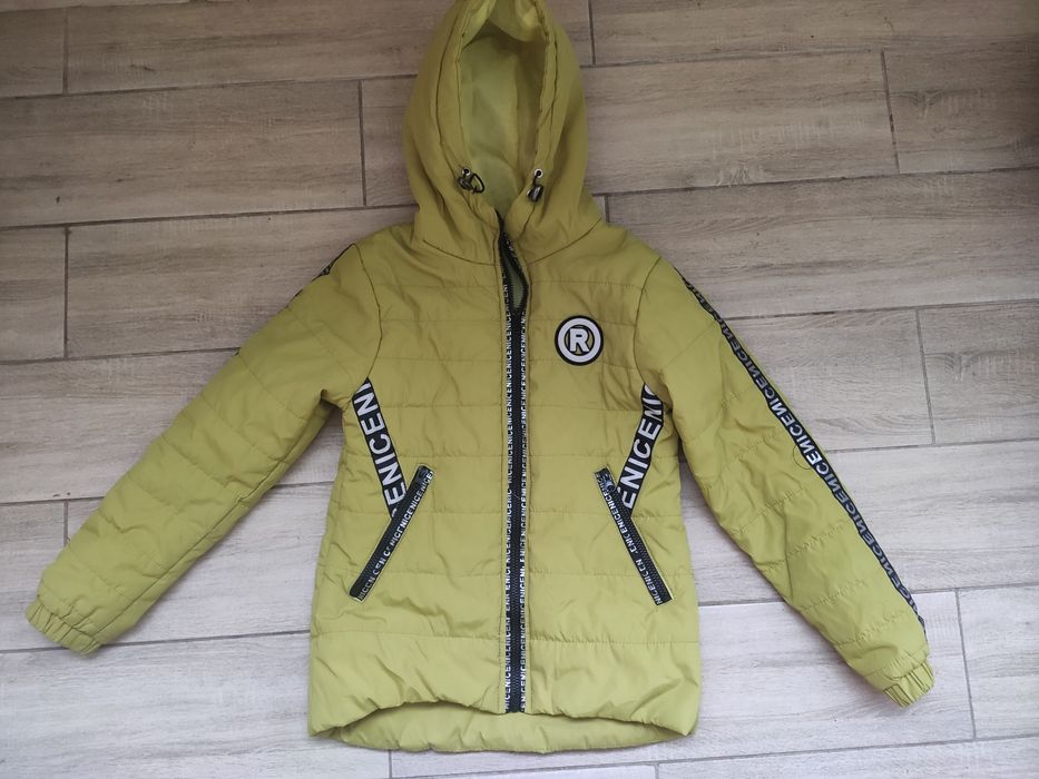 Осіння куртка вітрівка 116-122