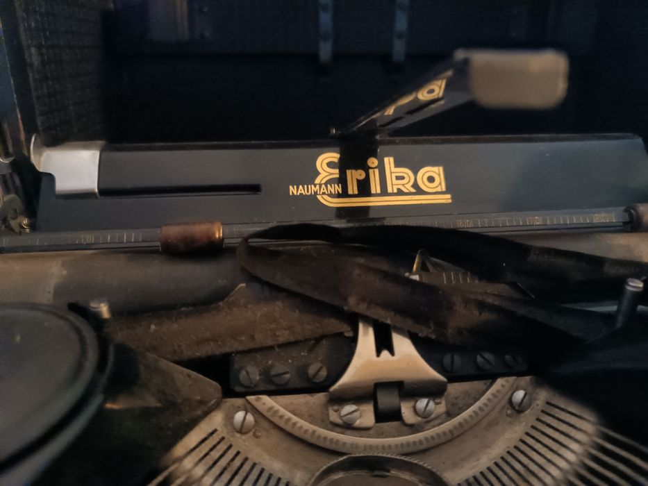 Maszyna do pisania ERIKA M oryginalna drewniana torba