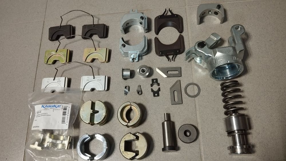 Praski i Nożyce do kabli /Akcesoria Części zamienne