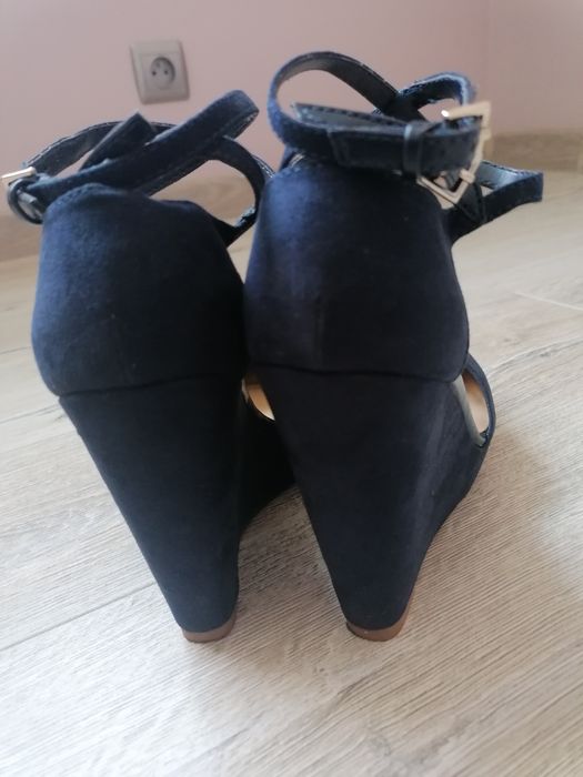 Buty na koturnie Stradivarius r. 36