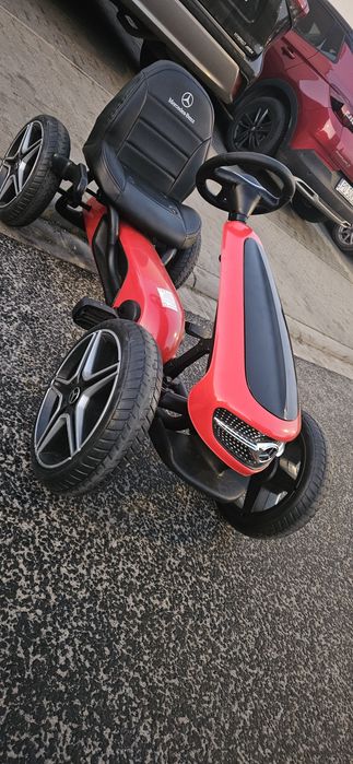 Gokard na pedały MERCEDES