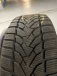 Opony Uniroyal WinterExpert 215/45 R18 93 V XL