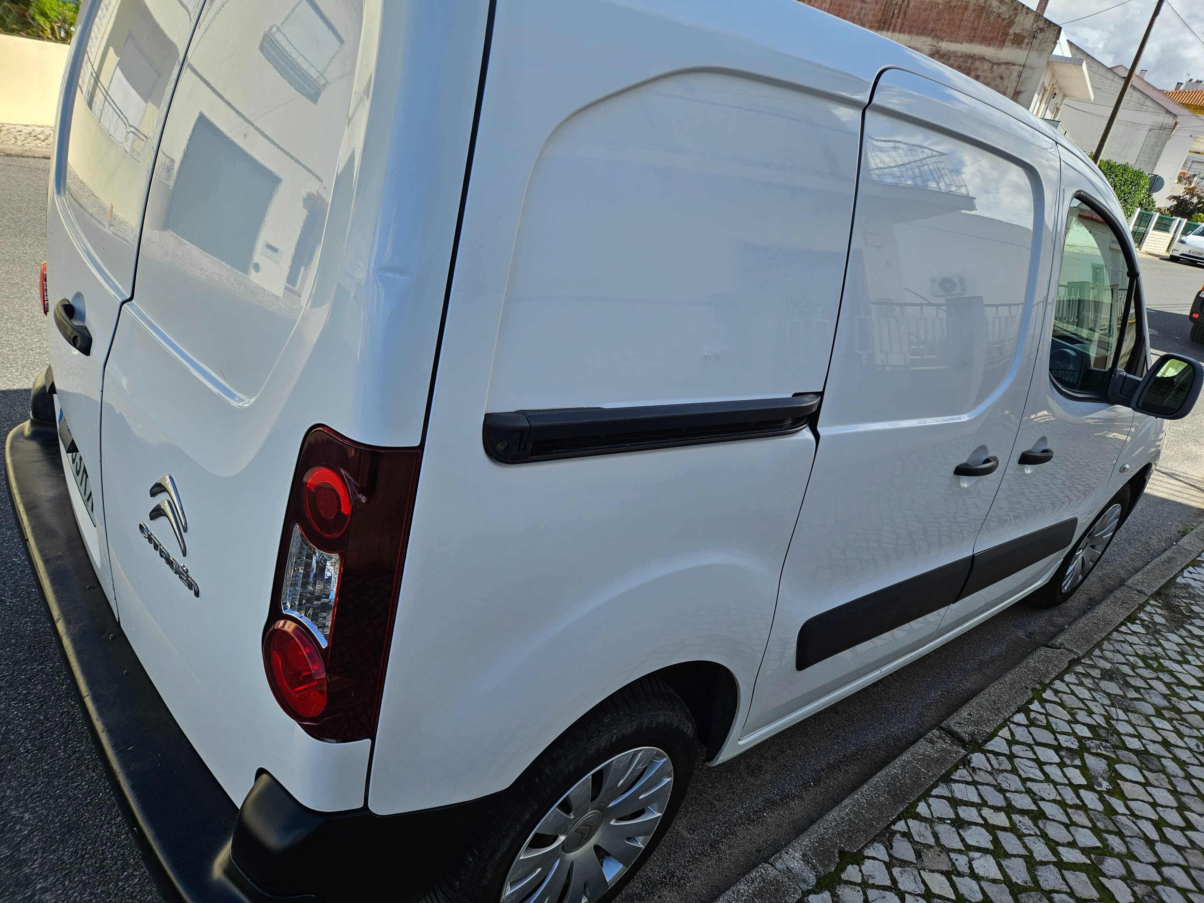 Citroen berlingo 1.6hdi 90cv 2013