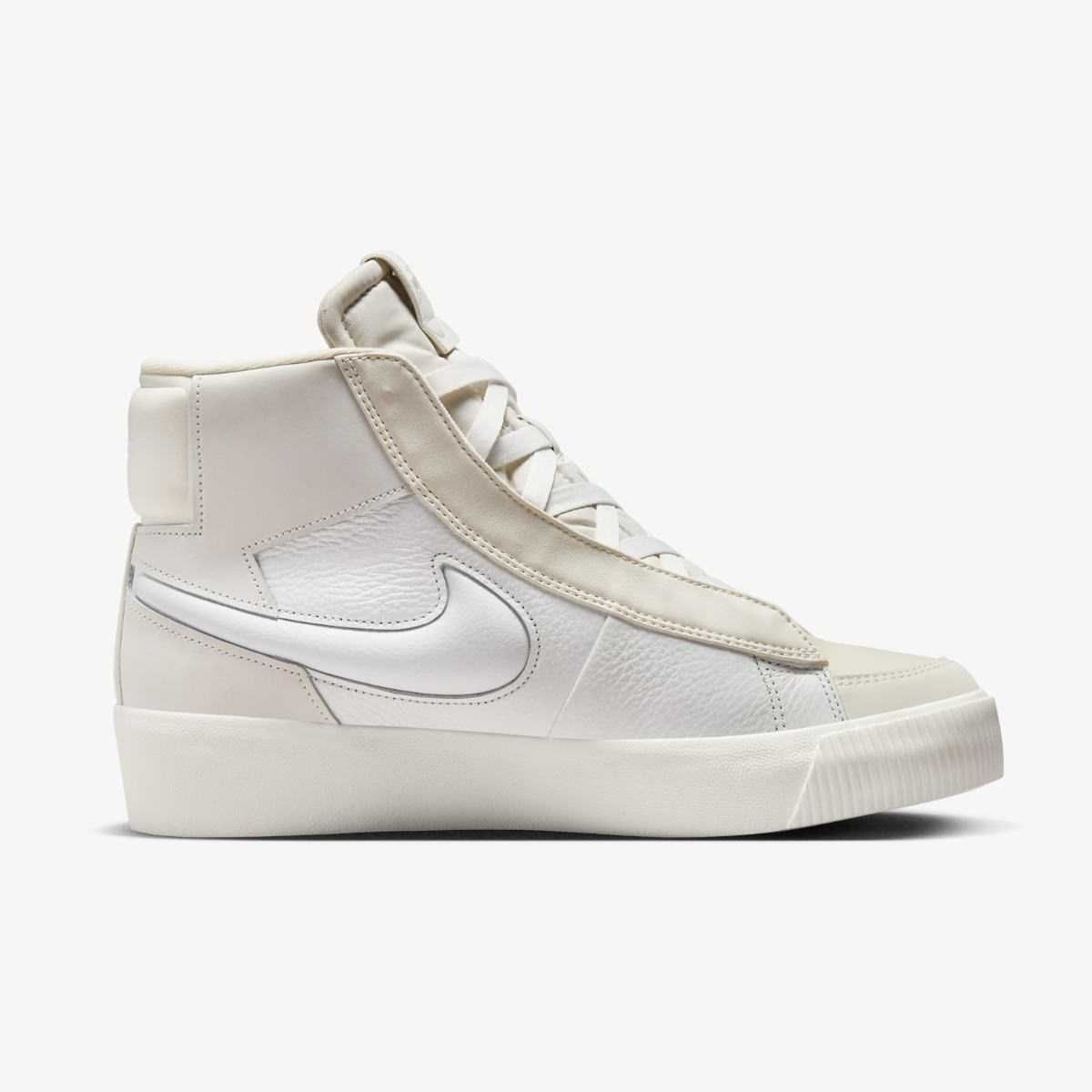 Оригінал! Кросівки W NIKE BLAZER MID VICTORY DR2948-100