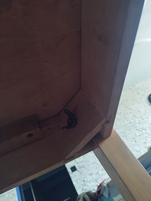 Stół kwadratowy rozkładany drewniany PRL vintage retro oryginał 1977