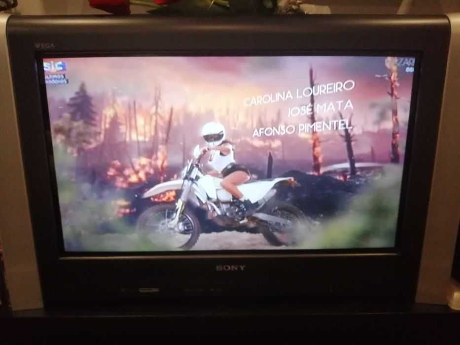 Vendo TV Sony KV-32XL90E