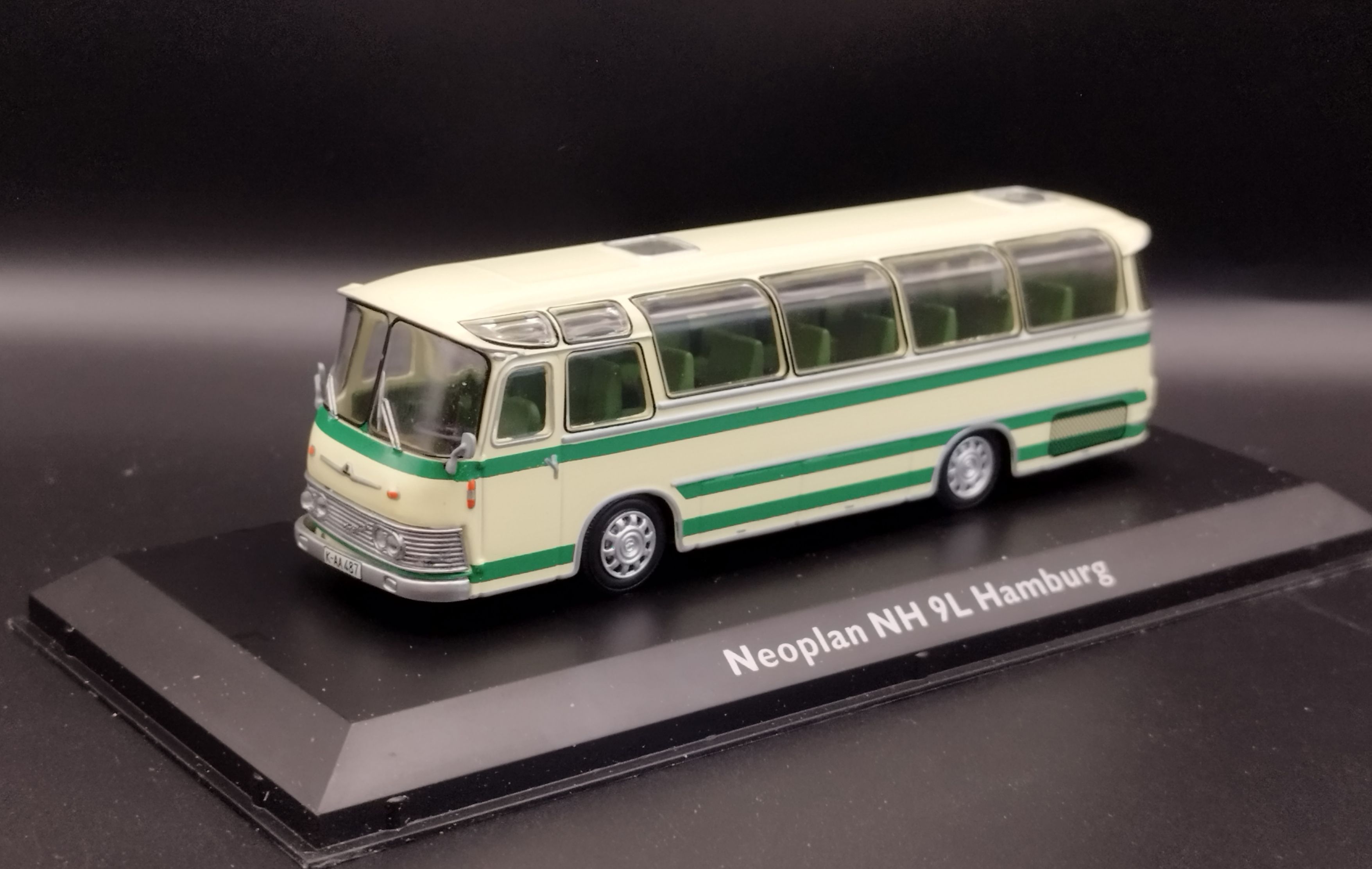 1:72 Atlas BUS Neoplan NH 9L Hamburg   model nowy