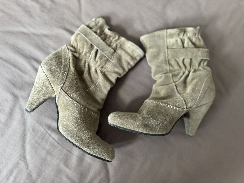 Botas castanhas de camurça - 37