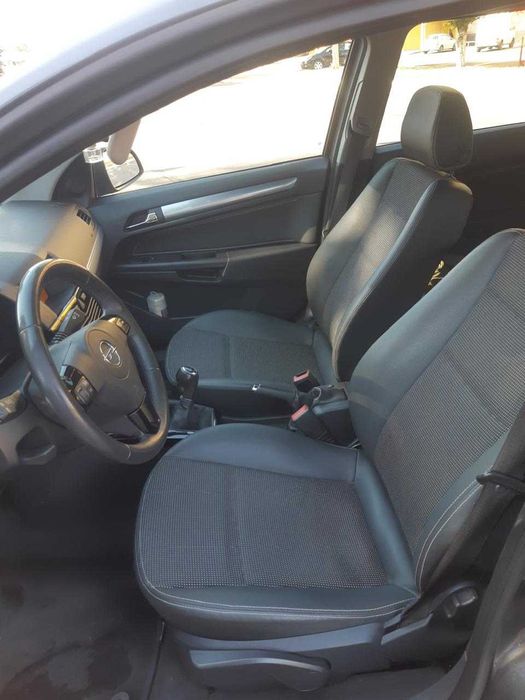 Продаю Opel Astra H